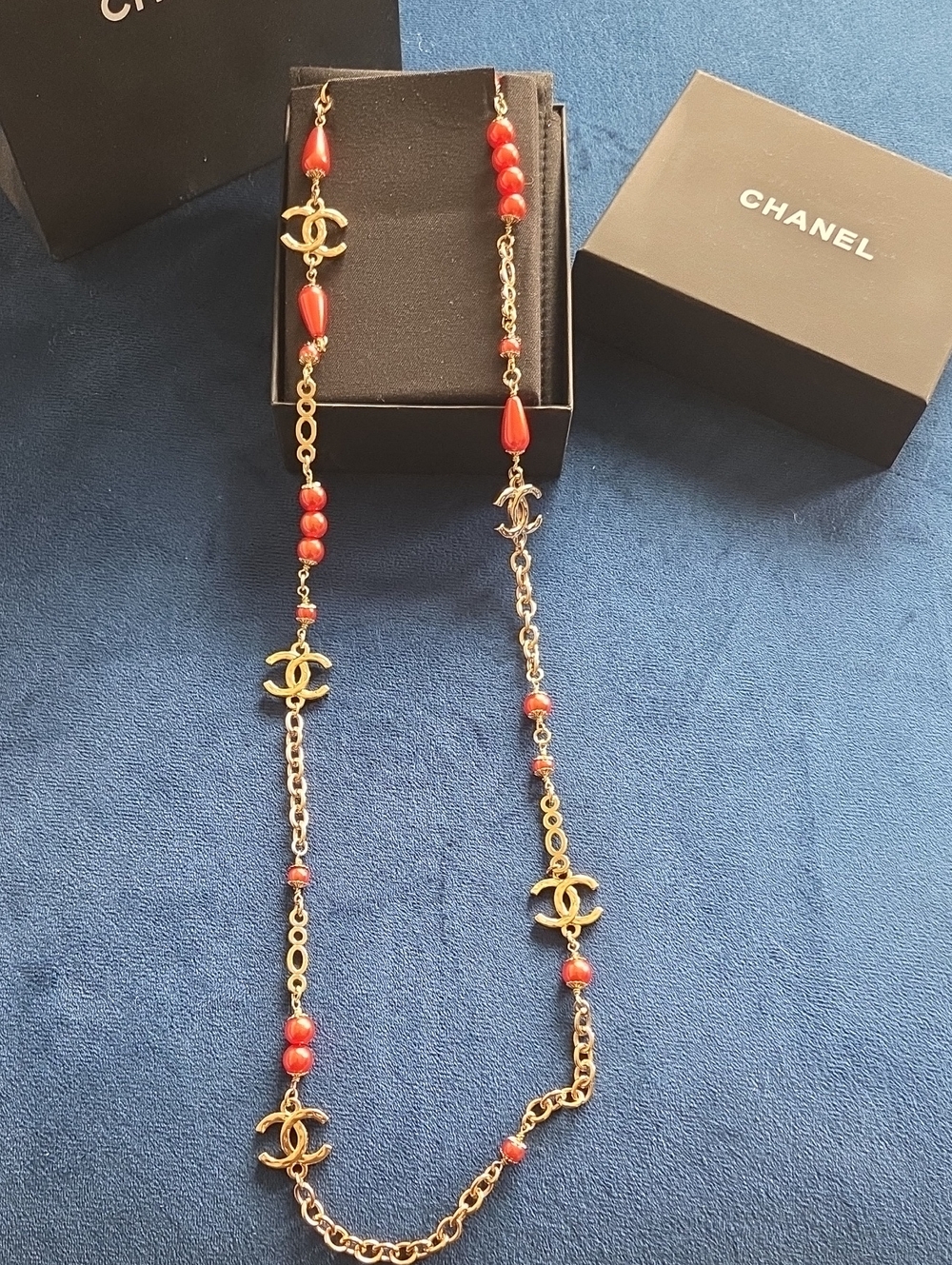 Vintage CHANEL Sautoir Long Chain Necklace